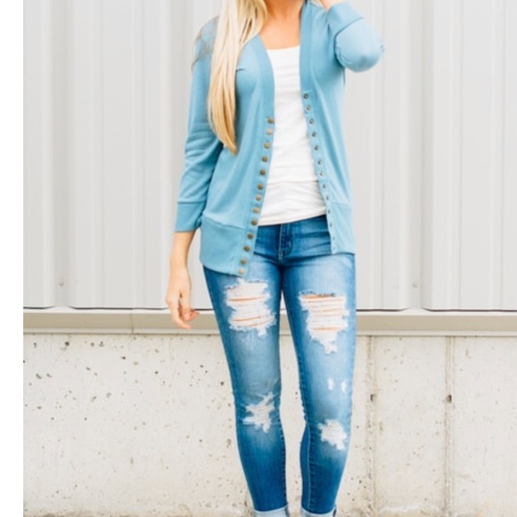 ✨LAST✨Light blue 3/4 sleeves snap closure cardigan - Picture 5 of 5